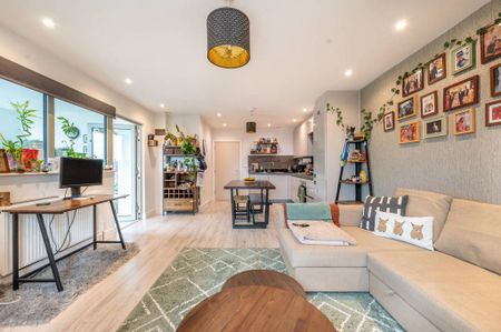 2 bedroom flat to rent - Photo 3