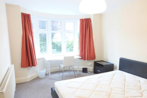 4 bedroom semi-detached house to rent - Photo 1