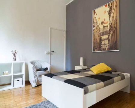 Via Tarquinio Prisco, Milan, Lombardy 20123 - Photo 2