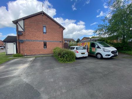 2 bedroom apartment to rent - Photo 4