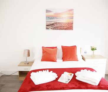 Room in a Shared House, Lodore Gardens, NW9 - Photo 3