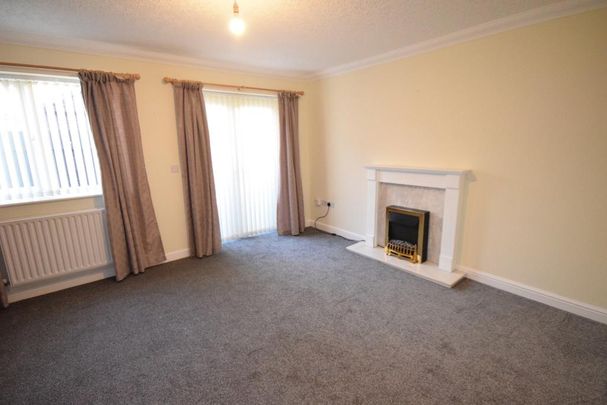2 bedroom townhouse to rent - Photo 1