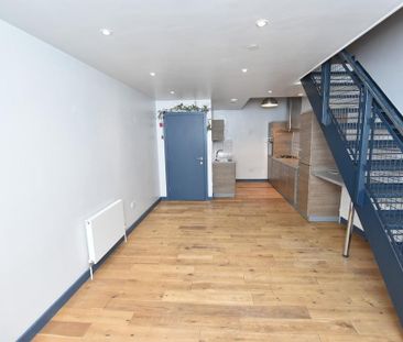 3 bedroom terraced house to rent - Photo 3