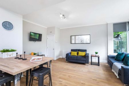 5 bedroom house to rent - Photo 2