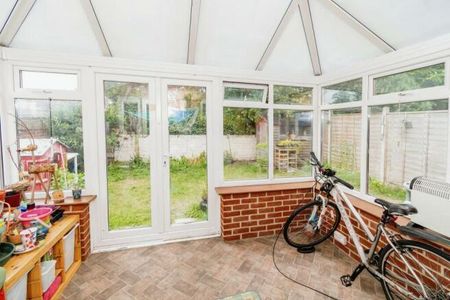 Atherley Road, Southampton - Photo 3