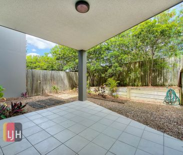 SPACIOUS ONE BEDROOM UNIT WITH COURTYARD! - Photo 5