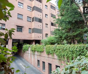 madrid, Community of Madrid 28043 - Photo 3