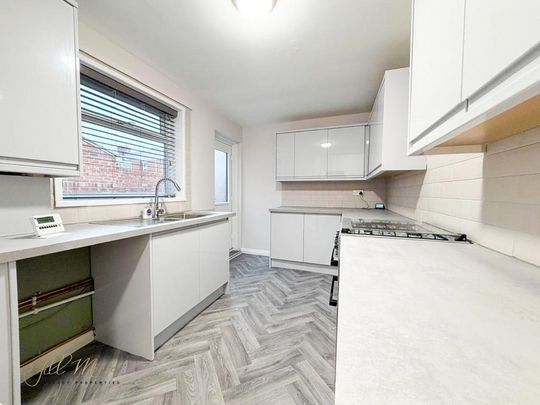 3 bedroom terraced house to rent - Photo 1