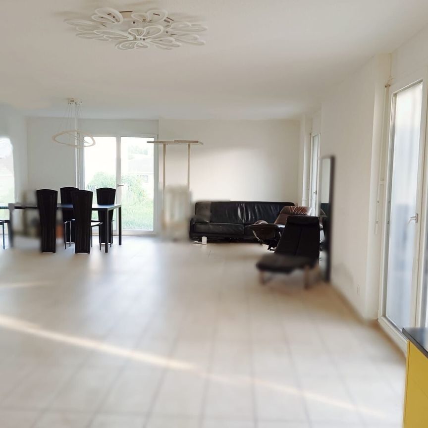 Modern 5.5-room double house in a quiet location in Schmitten FR - Photo 1