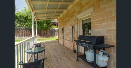 Charming Sandstone Home - Photo 3