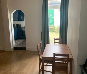 2 bedroom terraced house to rent - Photo 4