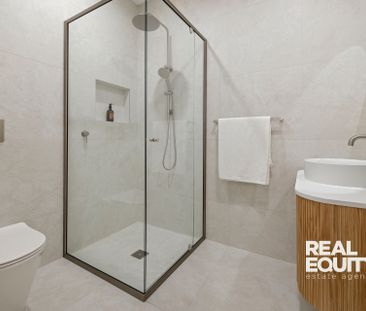 2/25 Magree Crescent, Chipping Norton NSW 2170 - House For Rent | D... - Photo 5