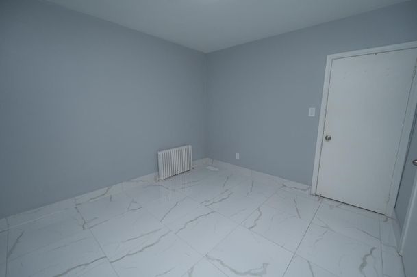 For Lease - 2624 Eglinton Avenue Unit# 1, Toronto, Ontario - Photo 1