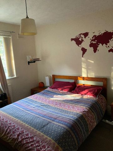 1 Bed Flat, Nathan Drive, M3 - Photo 2