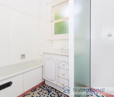 Quiet Street in East - Photo 5