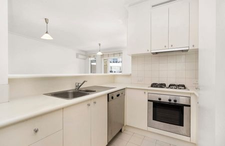 43/6 Graham Street, Port Melbourne, VIC, 3207 - Photo 2