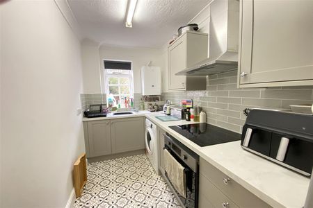 St Botolphs Road, Worthing - Photo 3