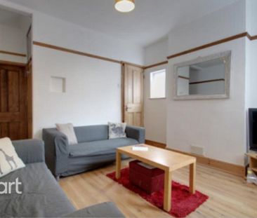 3 bedroom end of terrace house to rent - Photo 1