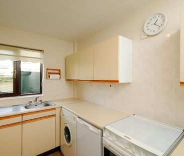 1 bedroom semi-detached house to rent - Photo 3
