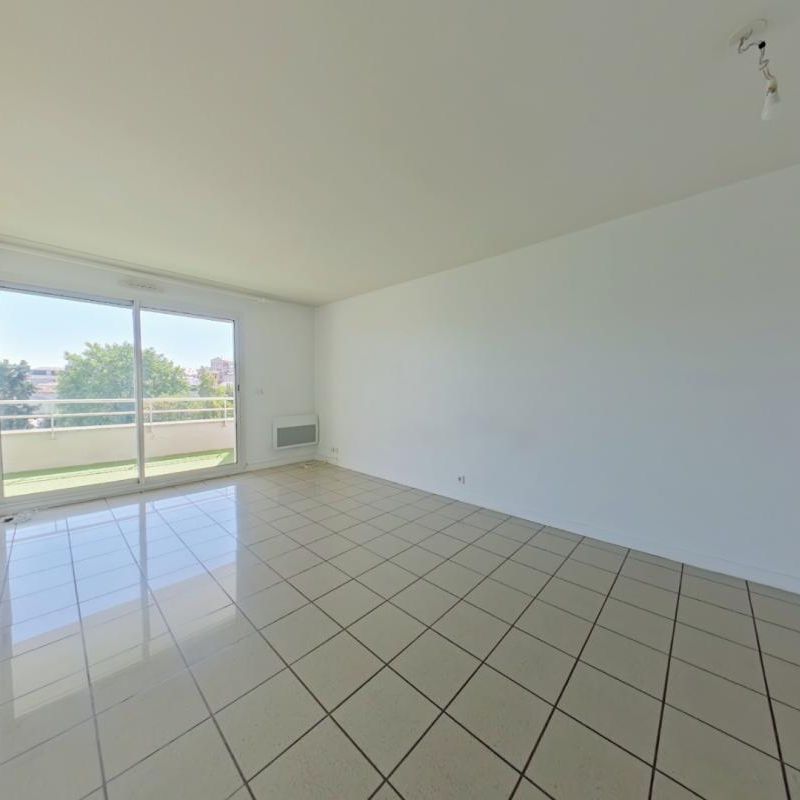 Location Appartement 3 pièces 70m² POITIERS 86000 - Photo 1