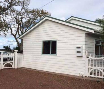 Bleakhouse Road, Mellons Bay - Photo 3