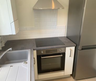 Location Appartement 2 pièces 34m² ORLEANS 45000 - Photo 2