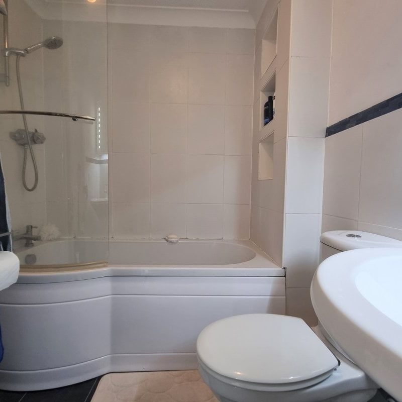 Hockney Gardens - Photo 1