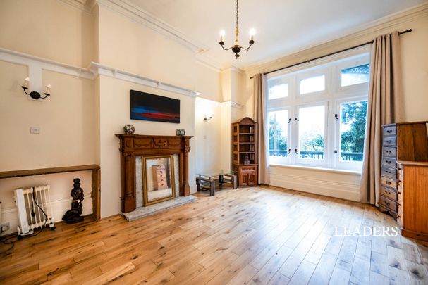 3 bedroom apartment to rent Western Parade, Southsea, Hampshire, PO5 - Photo 1