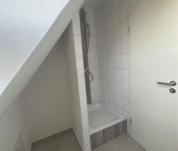Sehr schöne 5 Zimmer Maisonette in einem Zweifamilienhaus mit Garte... - Photo 4