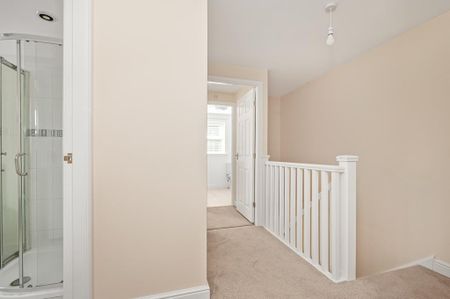 3 bedroom semi-detached house to rent - Photo 3
