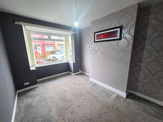 Ayresome Green Lane, Middlesbrough, TS5 - Photo 1