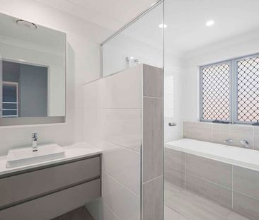 Brand New Family Home with Spacious Living - Photo 5