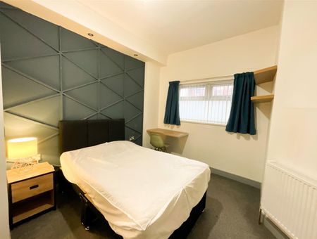 Room 1, 141 Balby Road, Doncaster - Photo 2