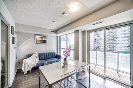 For Lease - 20 Meadowglen Place Unit# 334, Toronto, Ontario - Photo 3