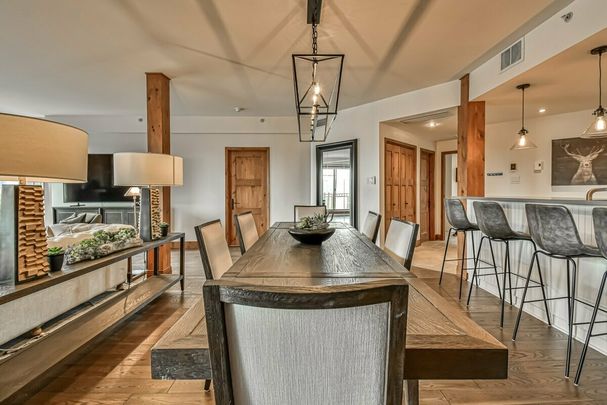 168 Ch. au Pied-de-la-Montagne 6, QC, CA, Mont-Tremblant - Photo 1