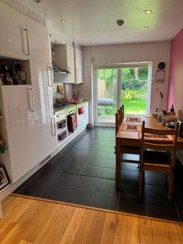 Room in a Shared House, Park Avenue, NW10 - Photo 5