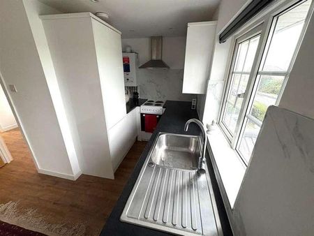 All Bills Included, First Floor, Two Bed Duplex Maisonette, Little Bushey Lane, Bushey, WD23 - Photo 2