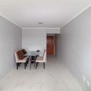 Apartamento para alugar com 83m², 3 quartos e 1 vaga - Foto 2