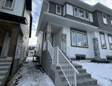 3 bedroom 1 bonus room 2.5 bathroom fully upgraded house double detached garage | Calgary - Photo 1