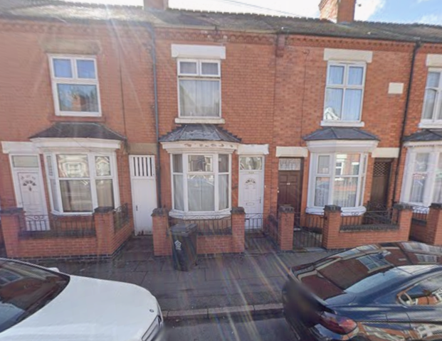 3 bedroom terraced house to rent - Photo 1