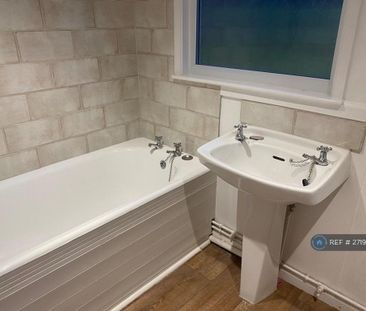 2 bedroom bungalow to rent - Photo 1