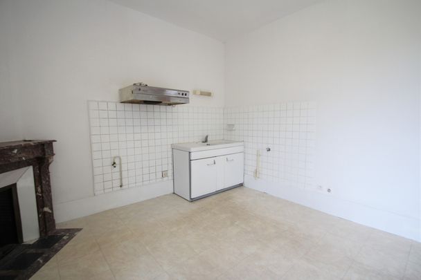 Location Appartement 3 pièces 93m² ST LEGER DES VIGNES 58300 - Photo 1