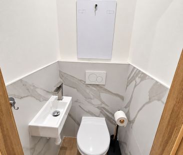 ZREKONŠTRUOVANÝ 2-IZBOVÝ BYT S VEĽKOU 9 m² LOGGIOU – HLINY, ŽILINA – Fotografia 3