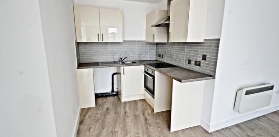 Studio to rent - Photo 2