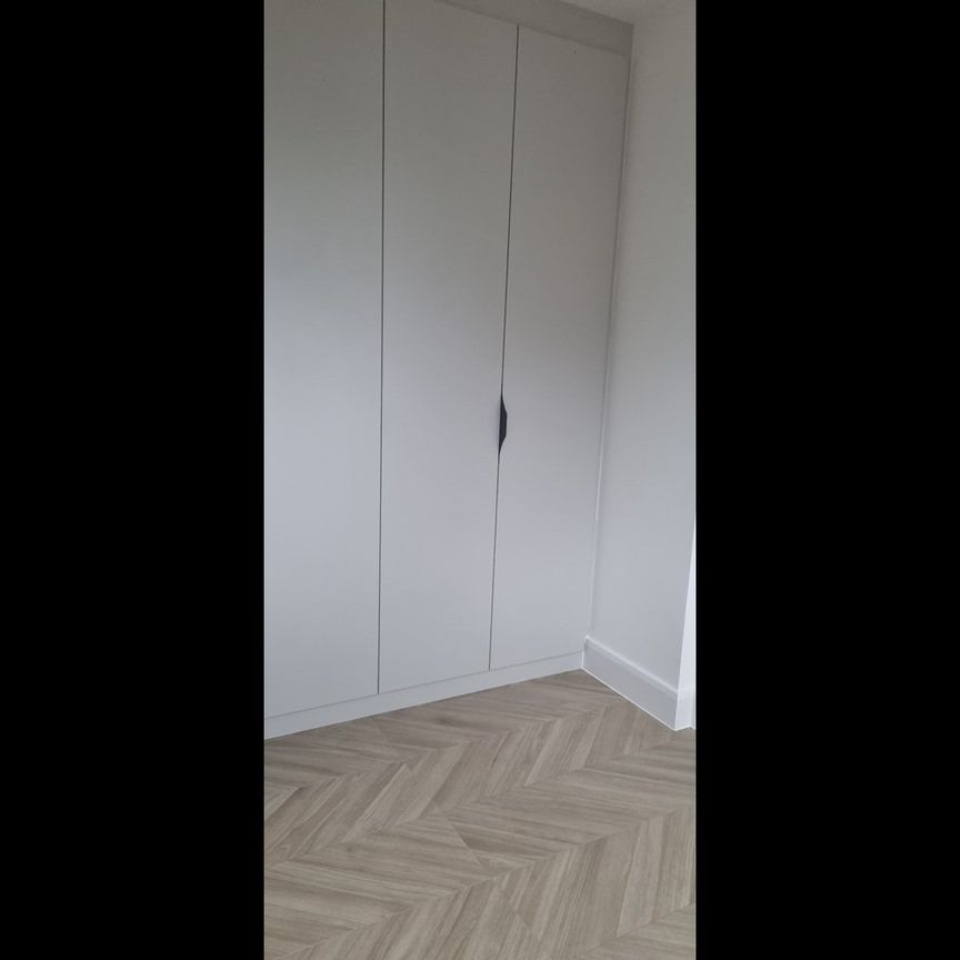 Room in a Shared House, Dunster Drive, NW9 - Photo 1