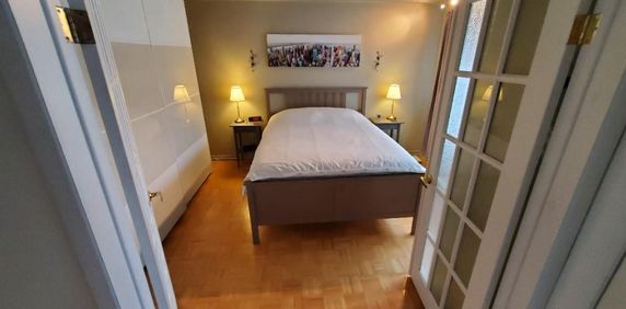 Grand logement rénové - 2125 pi2 - 3 CÀC - 2 SDB - Grande cour! - Photo 2