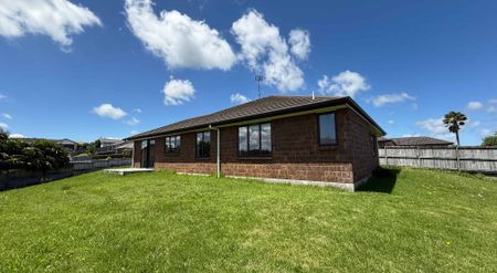 Location, Location, Location! - Photo 3