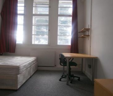 7 bedroom house of multiple occupation to rent - Photo 4