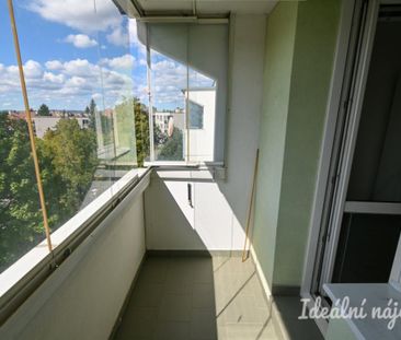 Pronájem bytu 3+1 70 m2 - Fotografie 3