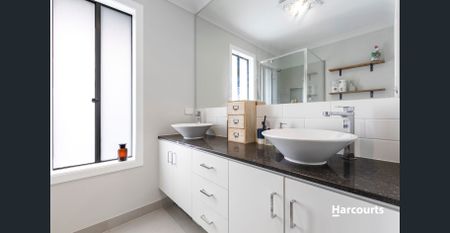 Spacious 4 bedroom Family Home! - Photo 2